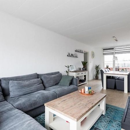 Nice Spacious House Near Schiphol And Citycentre Zwanenburg Eksteriør billede